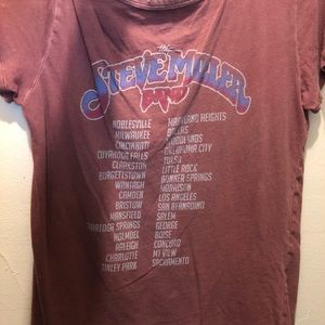 American Eagle graphic tee